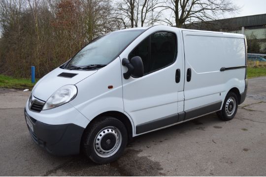 vauxhall vivaro 2700 cdti