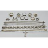 1 Konv. Schmuck GG/WG je 14ct. z.T. mit Brillanten bis zu ca. 0,05ct., je Asp./Gsp./z.T. besch.