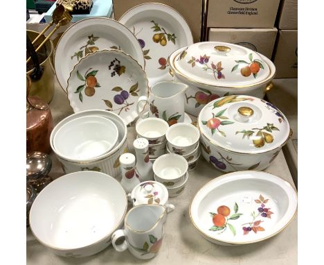 Royal Worcester Evesham pattern including a large oval casserole dish &amp; cover; another smaller; oval and round serving di