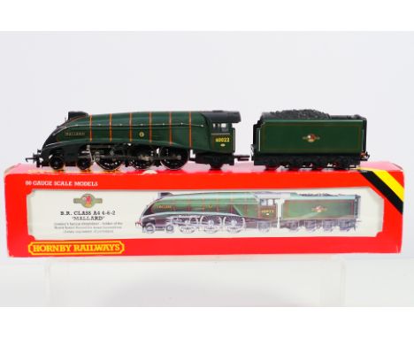 Hornby - A boxed OO gauge BR A4 Class locomotive named Mallard number 60022 # R.350. The model appears Mint in a Good box wit