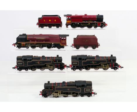 Hornby Dublo - Other - A group of unboxed OO gauge mainly Hornby Dublo locomotives. Lot includes Hornby Dublo Duchess Class 4