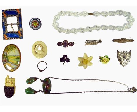 Collection of dress jewellery to include enamel Art Deco style brooch, Victorian silver brooch, beads, etc   