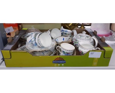 Aynsley 'Pembroke' tea service including teapot, jug, sugar bowl side plates, teacups and saucers, cake plates, etc (1 box) 