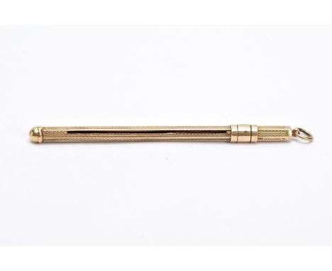 A 9CT GOLD ENGINE TURN DESIGNED SWIVEL STICK, retractable stirrer, hallmarked 9ct gold Birmingham, closed length 80mm, approx