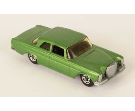 Matchbox Superfast 46a Mercedes 300SE Coupe MADE IN BULGARIA MODEL - metallic jade green body, windows have pale amber tint, 