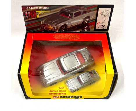 Corgi Die-cast James Bond 007 Aston Martin DB5 "Little &amp; Large" set 1361, Excellent (both vehicles ejector seats and rear
