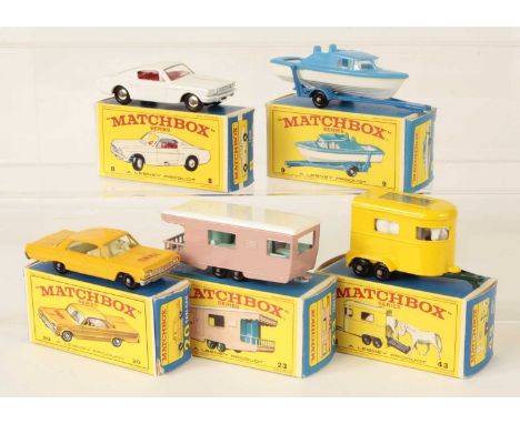 Matchbox Regular Wheels Group of American Cars &amp; Trailers - (1) 8e Ford Mustang - Stannard Code 4 - without silver trim, 