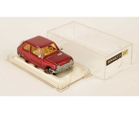 Majorette 257 Renault 5TS - metallic red body, light amber windows, ivory interior, bare metal base, 5-spoke star wheels - Ne