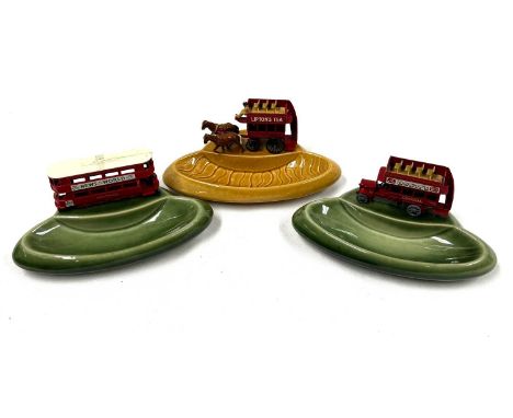 Matchbox Models Of Yesteryear group of 3 x models on Wade Ceramic Ashtrays, including Y-2 London Bus (grey wheels), Y-3 Londo