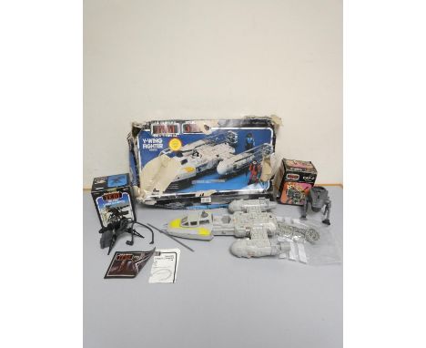 Star Wars. Three original issue Return of the Jedi models comprising of a&nbsp;Kenner Tripod Laser Cannon, No.93450, a Palito