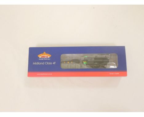 Bachmann Branchline 00 gauge, LMS black 0-6-0 Class 4F locomotive no.3851 31-880.
