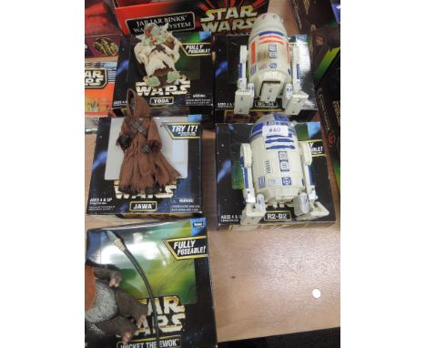 A selection of Star Wars Action Collection figures with box by Kenner 1997 Yoda, Wicket, R2D2 etc
