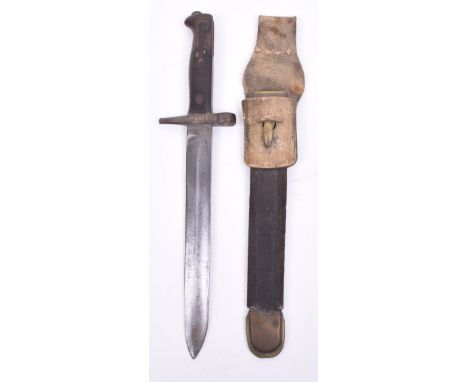 Italian Vetterli 1870/87 Bayonet complete with leather and brass mounted scabbard. Cross guard stamped “D 5785”. Complete wit