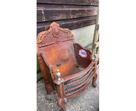 A CAST IRON FIRE GRATE AND BACK, 63CM (H) X 50CM (W) X 30CM (D) / ALL LOTS ARE LOCATED IN SL0 9LG, REGRETFULLY WE DO NOT OFFE