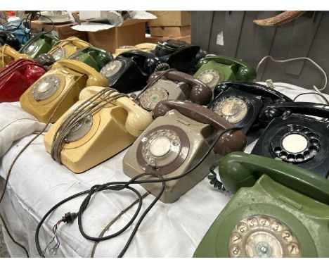 A COLLECTION OF NINETEEN VINTAGE TELEPHONES / ALL LOTS ARE LOCATED IN SL0 9LG, REGRETFULLY WE DO NOT OFFER SHIPPING, BUYERS M