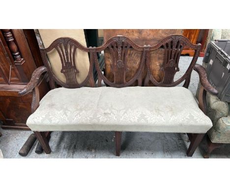 MAHOGANY CARVED CHIPPENDALE STYLE THREE SEATER BENCH CHAIR, 136 X 93 X 48CM  / ALL LOTS ARE LOCATED IN SL0 9LG, REGRETFULLY W