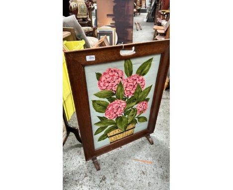 TAPESTRY SCREEN DEPICTING FLOWERS WITH A WOODEN FRAME 59 X 79CM / ALL LOTS ARE LOCATED IN SL0 9LG, REGRETFULLY WE DO NOT OFFE
