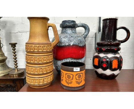 VINTAGE WEST GERMAN POTTERY INCLUDING "FAT LAVA" HANDLED VASES, TALLEST 48CM HIGH, ALL IN GOOD CONDITION  / ALL LOTS ARE LOCA