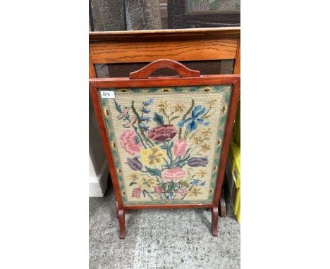 TAPESTRY SCREEN DEPICTING FLOWERS WITH A WOODEN FRAME 43 X 88CM / ALL LOTS ARE LOCATED IN SL0 9LG, REGRETFULLY WE DO NOT OFFE