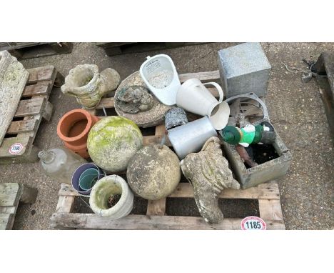 A PALLET OF ASSORTED STONEWARE AND GARDEN ORNAMENTS INCL. BALL TOPS, ORNAMENTS AND A CERAMIC BEDPAN / ALL LOTS ARE LOCATED IN