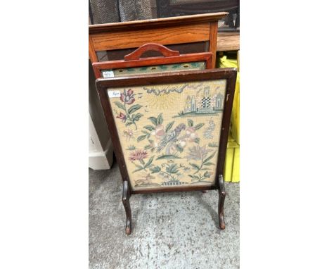 TAPESTRY SCREEN DEPICTING FLOWERS WITH A WOODEN FRAME 44 X 86CM / ALL LOTS ARE LOCATED IN SL0 9LG, REGRETFULLY WE DO NOT OFFE