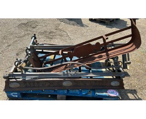 QUANTITY OF CAST IRON FENDERS AND FIREPLACE COMPONENTS / ALL LOTS ARE LOCATED IN SL0 9LG, REGRETFULLY WE DO NOT OFFER SHIPPIN
