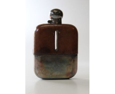 An Edwardian leather bound gentleman's hip flask with EP mounts and mushroom bayonet cap, 16cm