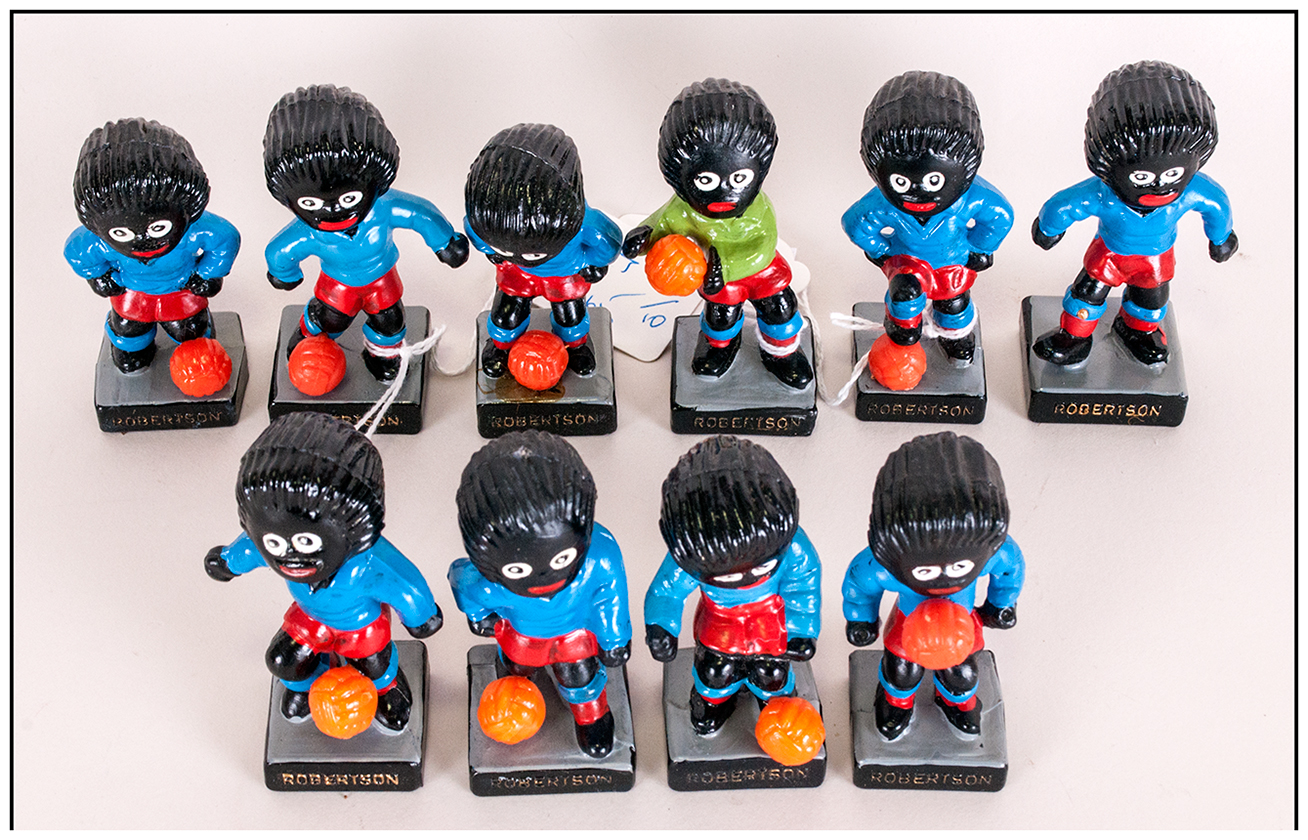 Robertsons Golly Football Team 10 figures.