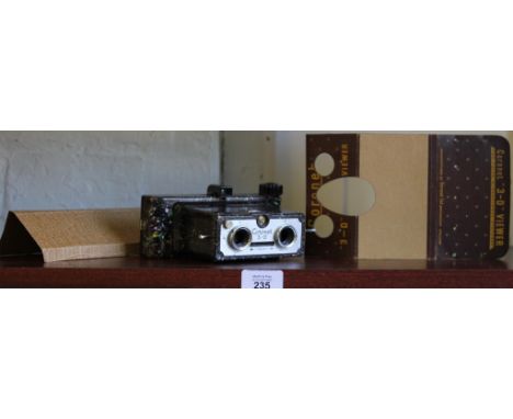 Coronet 3-D camera-viewer in multichrome urea formaldehyde, 1950s with original packaging  