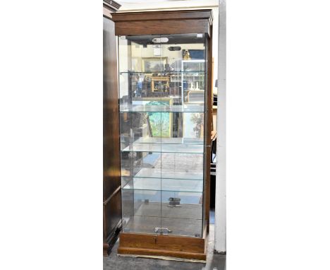 A Modern Illuminated Four Shelf Shop Display Cabinet 77cm wide 