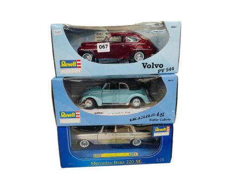 3 BOXED REVELL LARGER SCALE MODEL CARS 