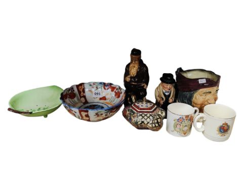 SHELF LOT OF ORNAMENTS TO INCLUDE CHARACTER JUGS (CHURCHILL INCLUDED) 