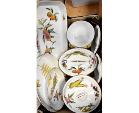 A quantity of Royal Worcester 'Evesham' tableware to include rectangular dishes, serving dishes, oval bowls, etc and a Royal 