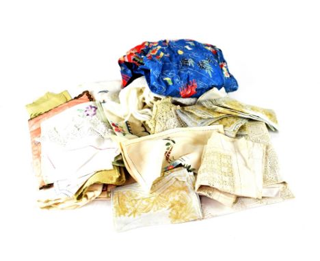 A quantity of vintage linen, lace and crochet ware, to include table cloths, napkins, etc, a c1930s Japanese kimono-style dre