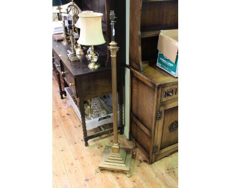 Brass corinthian column telescopic standard lamp