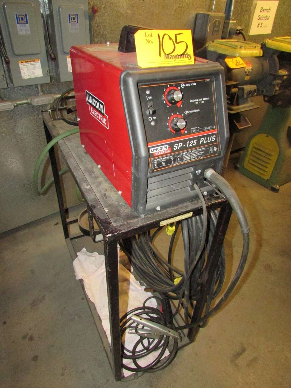 Lincoln Electric SP-125 Plus Mig Welder Output: 100 Amp, 17V, 28 OCV ...