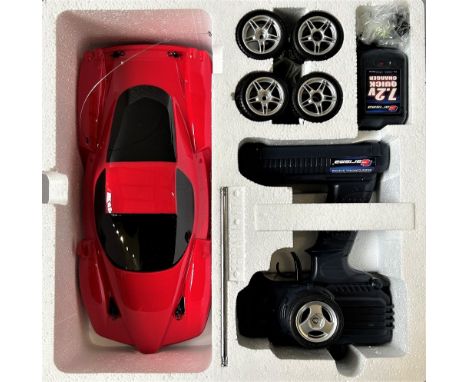 FERRARI ENZO RADIO CONTROLLED CAR BY KYOSHO  1:14 scale radio-controlled model of the legendary Enzo, new, unused. Reference 