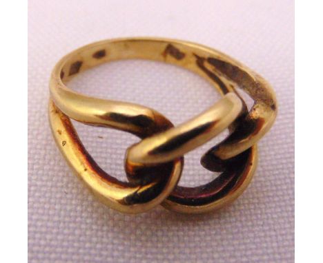 Yellow gold ring tested 9ct, approx total weight 4.1g