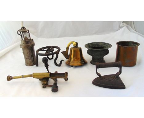 A quantity of collectables to include a brass ships bell, a lantern, vases, an iron and skillet and a bullet mounting tool (7