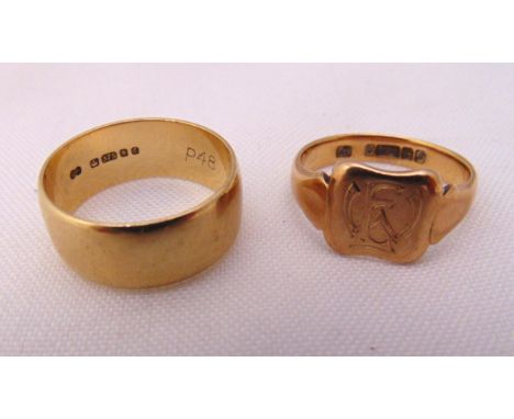 9ct yellow gold signet ring and a 9ct yellow gold wedding band, approx total weight 9.7g