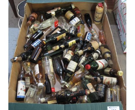 Tray of assorted alcoholic miniatures, various, to include: Black and White Old Scotch Whisky; Johnnie Walker Whisky; Famous 