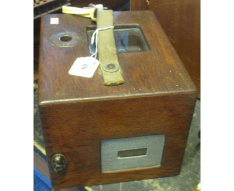 Constateur Plasschaert Frers Belgian oak cased pigeon clock, number: 22011.(B.P. 24% incl. VAT)