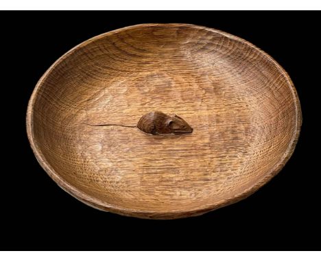 Robert Thompson of Kilburn 'Mouseman' fruit bowl, 27.5cm diameter.