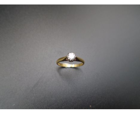 18ct and diamond ring size J, 1.85g gross weight