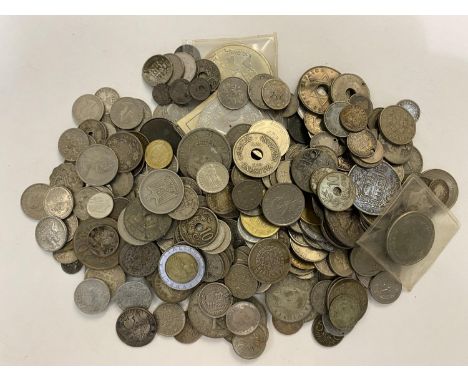 A SELECTION OF SILVER, PART SILVER AND OTHER WORLD COINS. To include French, South African, UK, Indian and other coins. A lot