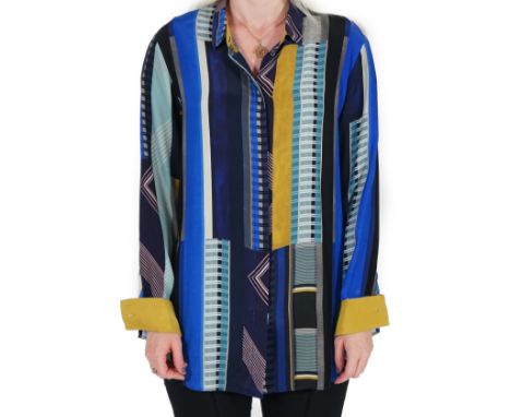 A Paul Smith silk blouse, 100% silk. Made in Portugal, Size 44***CONDITION REPORT***PLEASE NOTE:- Prospective buyers are stro
