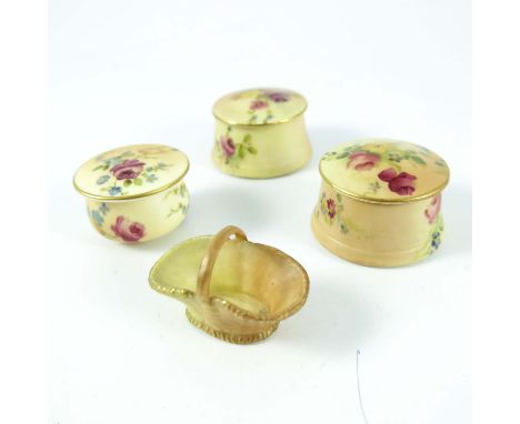 2 MINIATURE WORCESTER BLUSH IVORY LIDDED POTS WITH FLORAL DECORATION EACH APPROX. 4.5cms DIA. SPARE COVER, A MINIATURE BLUSH 