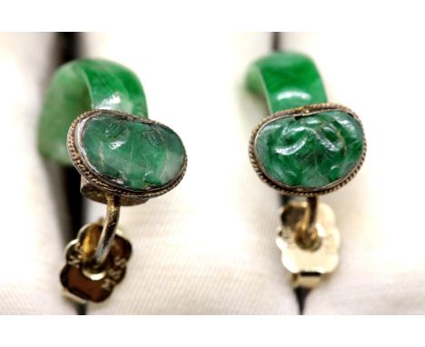 Antique jade earrings with Shanghai certificate of authenticity for AD 1821, 3.1g. P&amp;P Group 1 (£14+VAT for the first lot