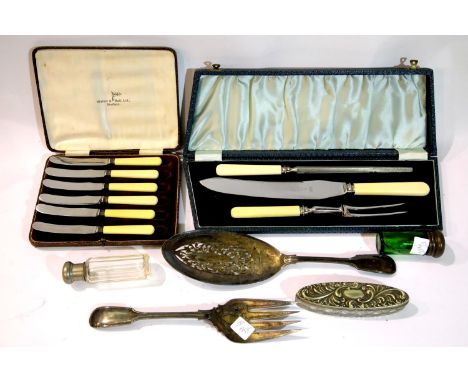 Collection of silver plated items including fish servers, dressing table trinket box, knives etc. P&amp;P Group 2 (£18+VAT fo