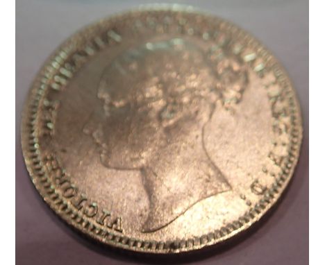 Silver Sixpence of Queen Victoria - 1880 - Young Head. P&amp;P Group 1 (£14+VAT for the first lot and £1+VAT for subsequent l